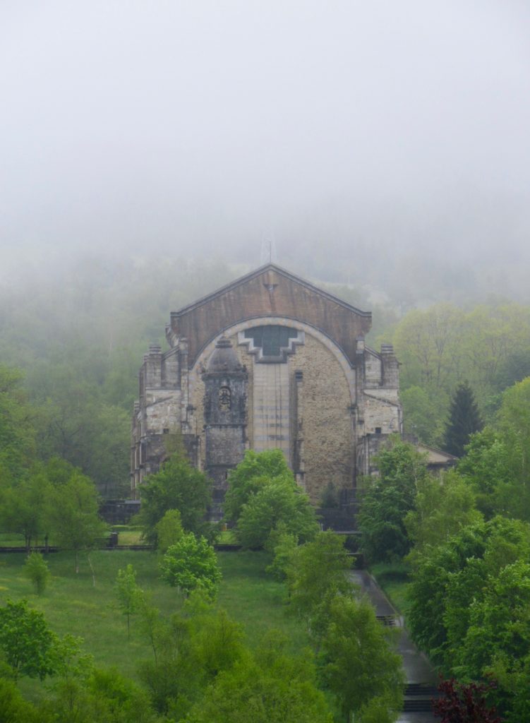 Exploring Northern Spain Hiking Urkiola Time.Travel.Trek.