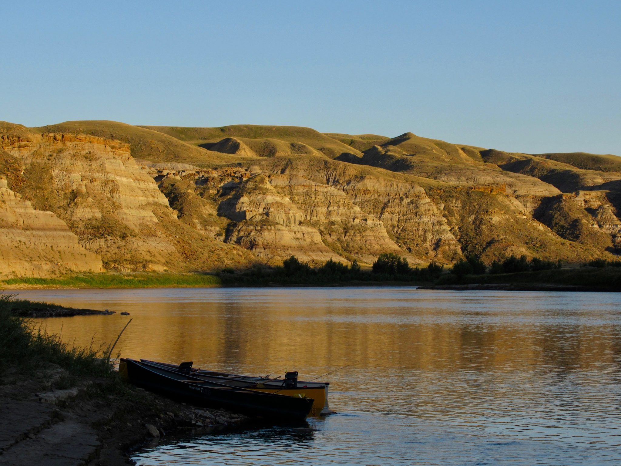 Canoeing the South Saskatchewan River Medicine Hat to Sandy Point